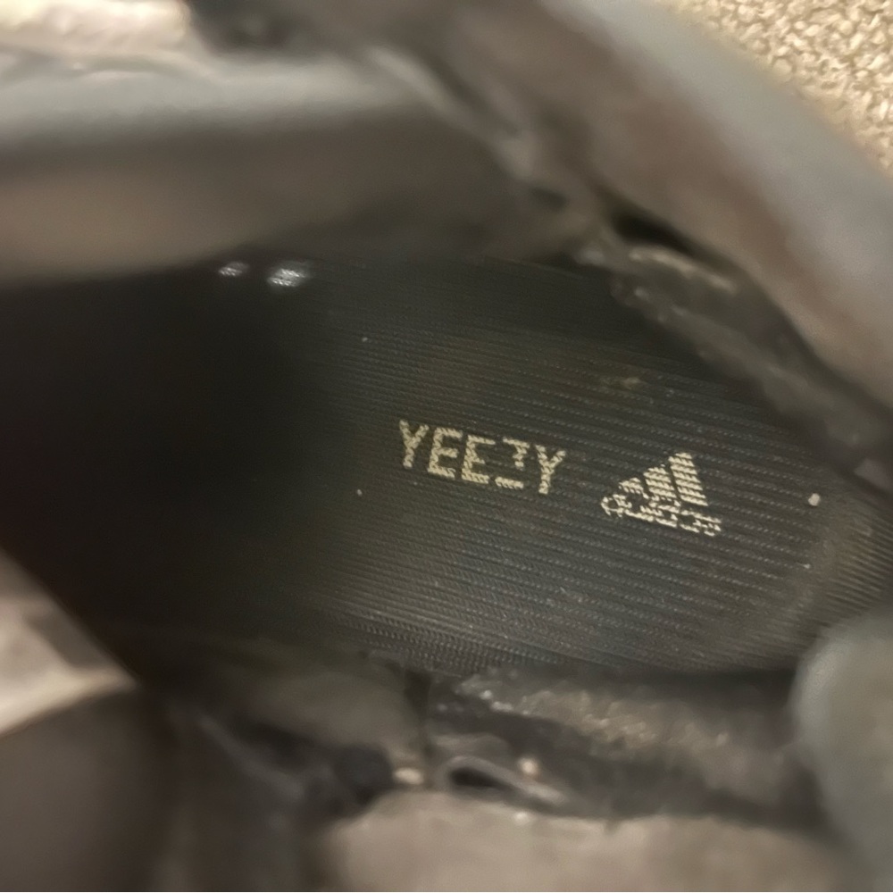 Men Yeezy quantum 7.5 - Picture 5 of 6